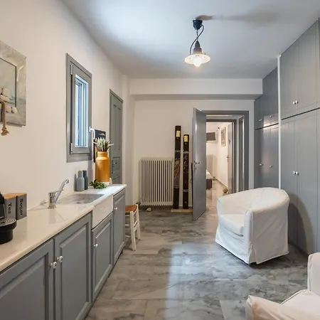 Vireya Apartment