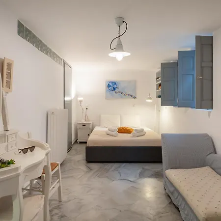 Walk To - 5br House - Amazing View - Vireya * Naousa (Paros)