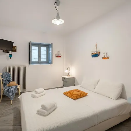 Walk To - 5br House - Amazing View - Vireya Naousa (Paros)