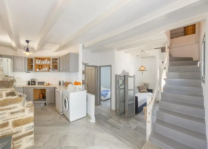 Walk To - 5br House - Amazing View - Vireya Náoussa